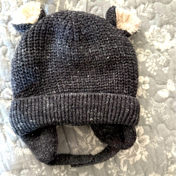 Baby GAP • Baby CashSoft Sherpa-Lined Bear
Beanie • grey • 0-3 months - Picture 1 of 5